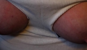 tits in tshirt