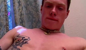 Horny kinky twink jerks it off and cums on his own face