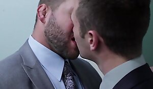 Ripped officehunk pounds newbie